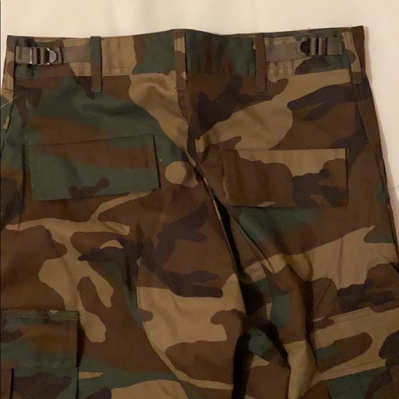 Pants - Picture 4 of 6